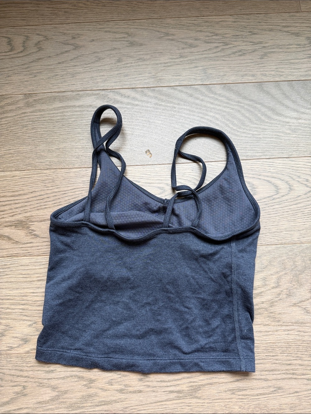 Vuori Charcoal Grey Crop Tank Top - Picture 2 of 4